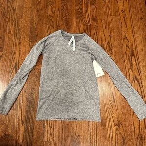 Lululemon Grey Swiftley Tech, Size 4!